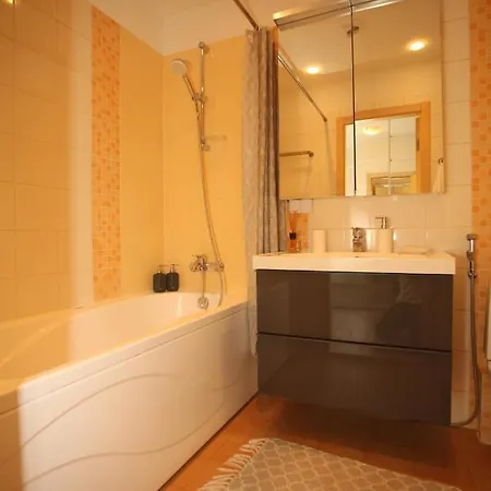 公寓 Cozy Kaivas, Free Parking, Self Check-in 里加